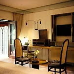 Seclusive Hotel