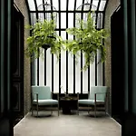 Seclusive Hotel