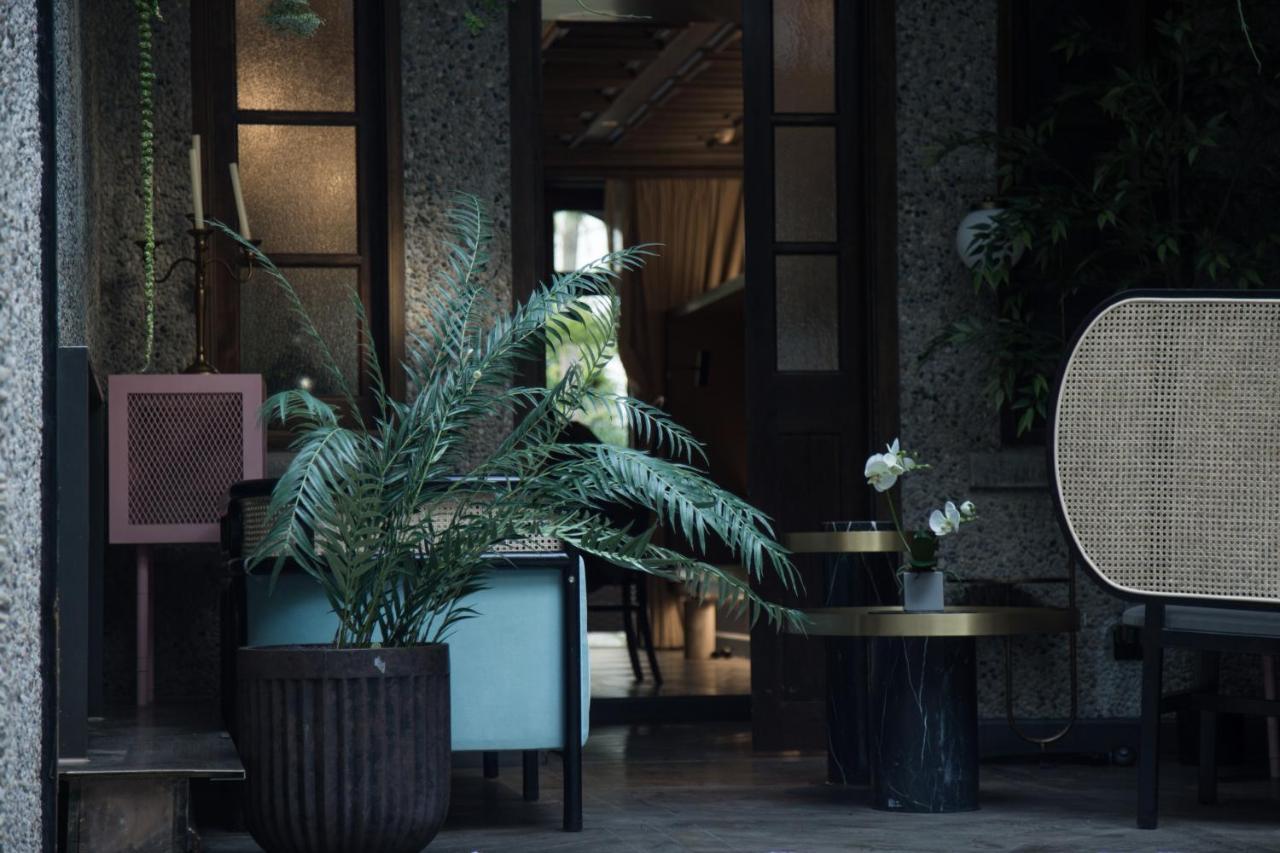 Seclusive Hotel